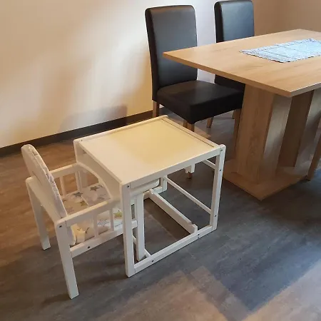 Dominik ניוסטיפט אים סטובאיטל