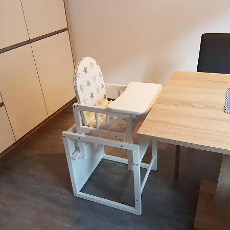 Dominik ניוסטיפט אים סטובאיטל